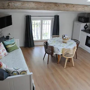 Cosy Au Deuxieme Etage Appartement